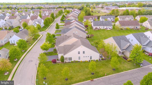 2 DIAMOND SPRING DR, Monroe Twp, NJ 08831