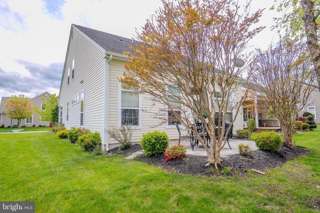 2 DIAMOND SPRING DR, Monroe Twp, NJ 08831