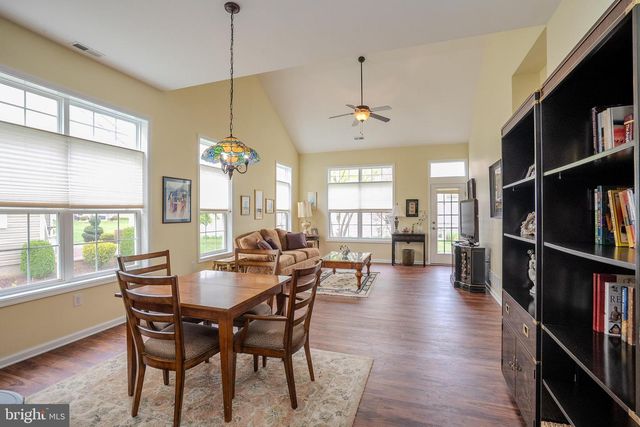 2 DIAMOND SPRING DR, Monroe Twp, NJ 08831
