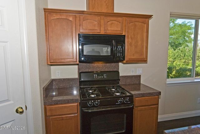 1306 Kim Place, Minden, NV 89423