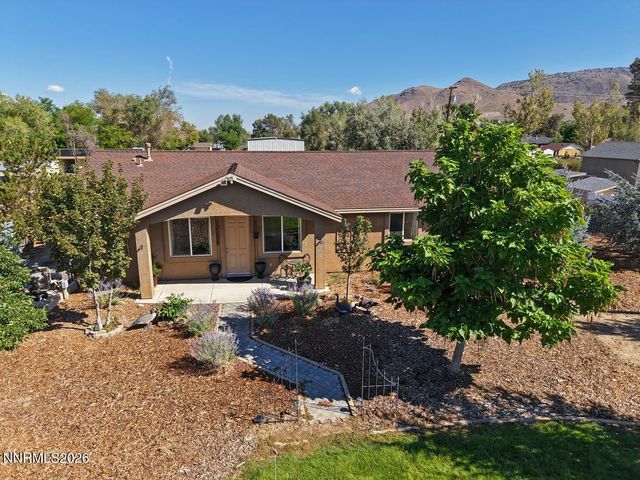 1306 Kim Place, Minden, NV 89423