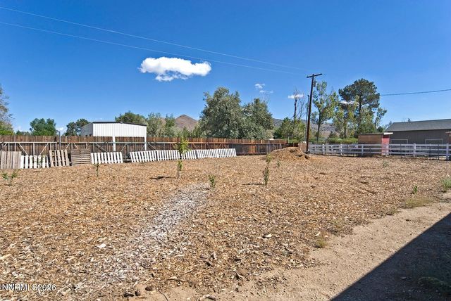 1306 Kim Place, Minden, NV 89423