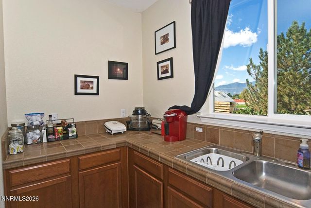 1306 Kim Place, Minden, NV 89423