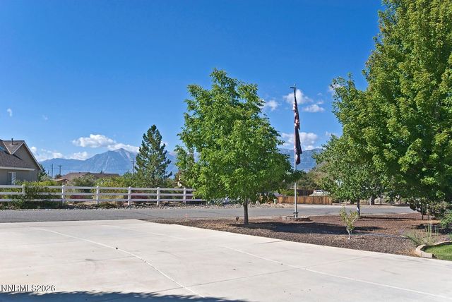 1306 Kim Place, Minden, NV 89423