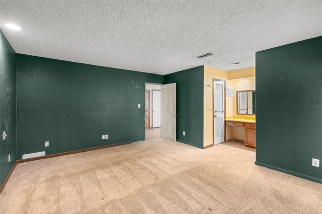 102 Chaparral ST, San Marcos, TX 78666
