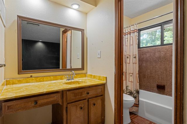 102 Chaparral ST, San Marcos, TX 78666