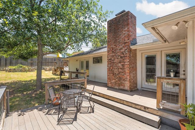 102 Chaparral ST, San Marcos, TX 78666