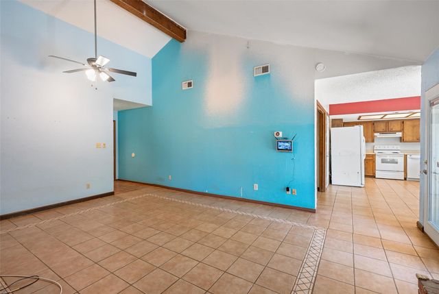 102 Chaparral ST, San Marcos, TX 78666