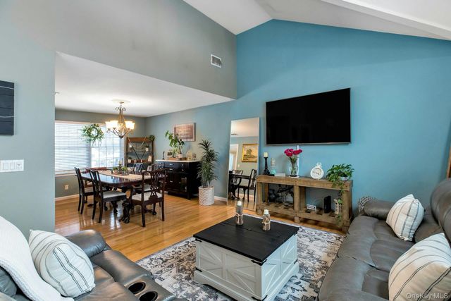 1295 Wilson Place, West Islip, NY 11795