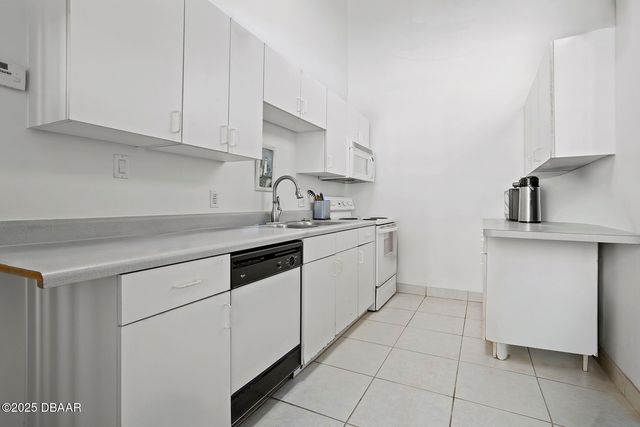 2987 S Atlantic Ave Apt 206, Daytona Beach, FL 32118