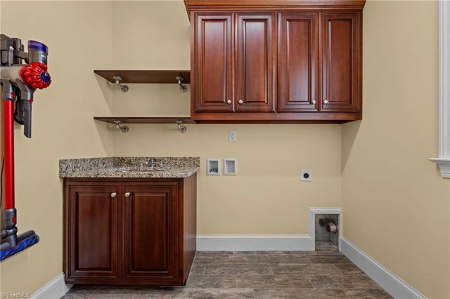 4329 Griffins Gate Lane, Greensboro, NC 27407