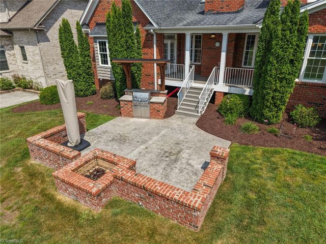 4329 Griffins Gate Lane, Greensboro, NC 27407