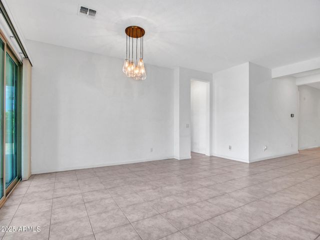 17966 W HIGHLAND Avenue, Goodyear, AZ 85395