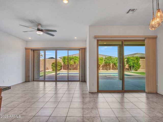 17966 W HIGHLAND Avenue, Goodyear, AZ 85395