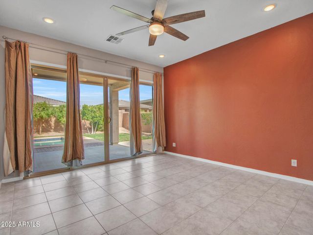 17966 W HIGHLAND Avenue, Goodyear, AZ 85395