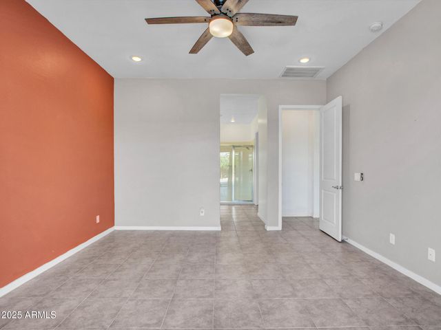 17966 W HIGHLAND Avenue, Goodyear, AZ 85395