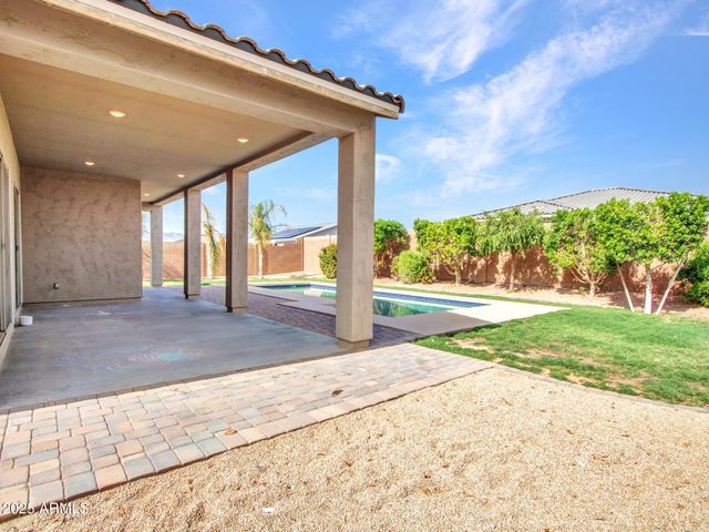 17966 W HIGHLAND Avenue, Goodyear, AZ 85395
