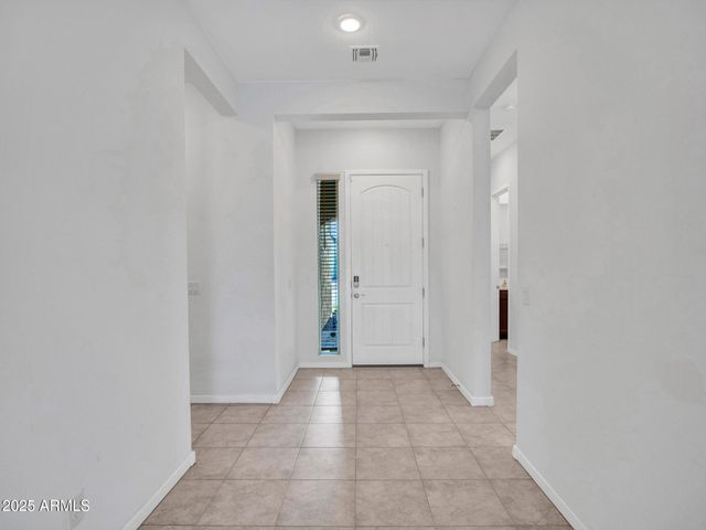 17966 W HIGHLAND Avenue, Goodyear, AZ 85395