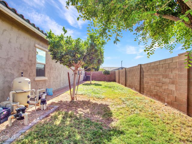 17966 W HIGHLAND Avenue, Goodyear, AZ 85395