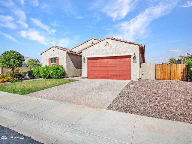 17966 W HIGHLAND Avenue, Goodyear, AZ 85395