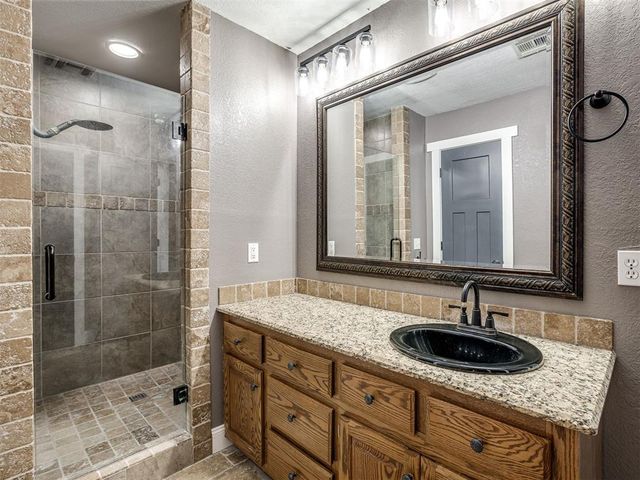 3524 Northridge Terrace, Choctaw, OK 73020