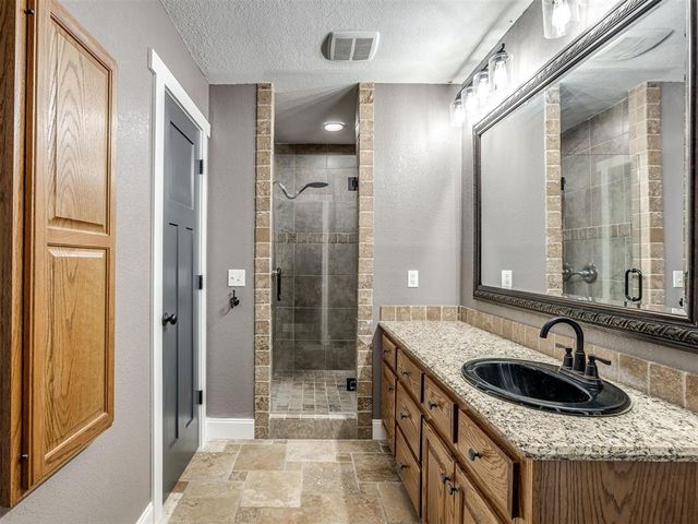 3524 Northridge Terrace, Choctaw, OK 73020