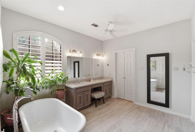 17107 Post Oak Hollow, Spring, TX 77379