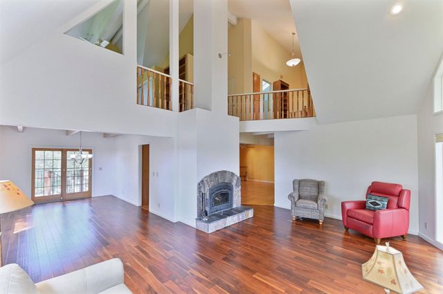 472 Redbud Ct, Murphys, CA 95247