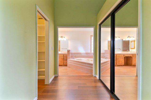 472 Redbud Ct, Murphys, CA 95247