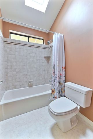 472 Redbud Ct, Murphys, CA 95247