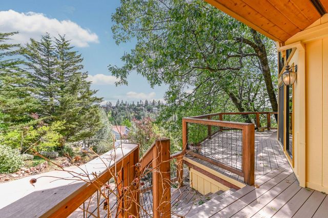 472 Redbud Ct, Murphys, CA 95247