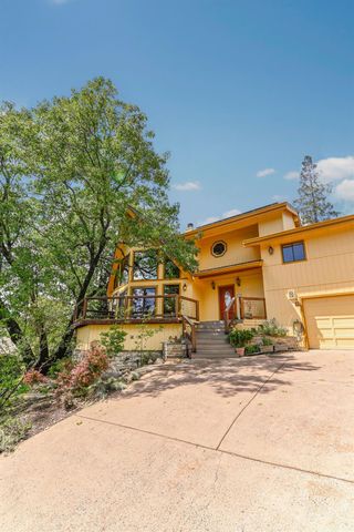 472 Redbud Ct, Murphys, CA 95247