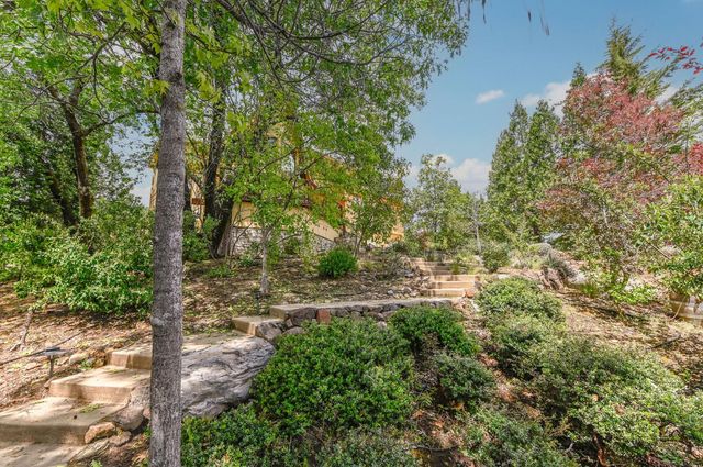 472 Redbud Ct, Murphys, CA 95247