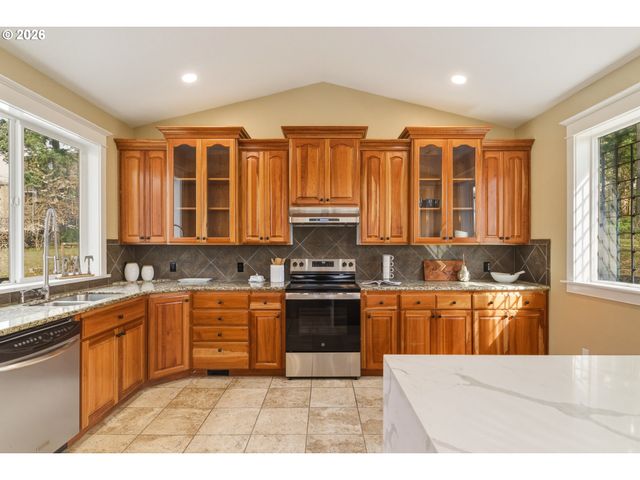 12989 Se MOUNTAIN GATE Rd, Happy Valley, OR 97086