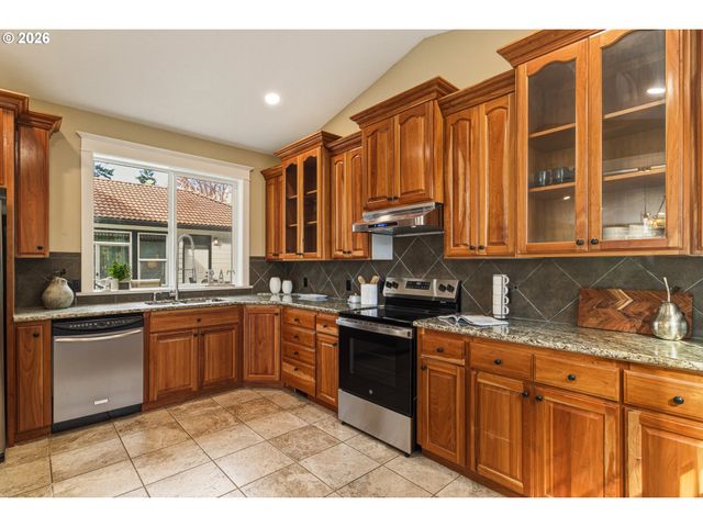 12989 Se MOUNTAIN GATE Rd, Happy Valley, OR 97086