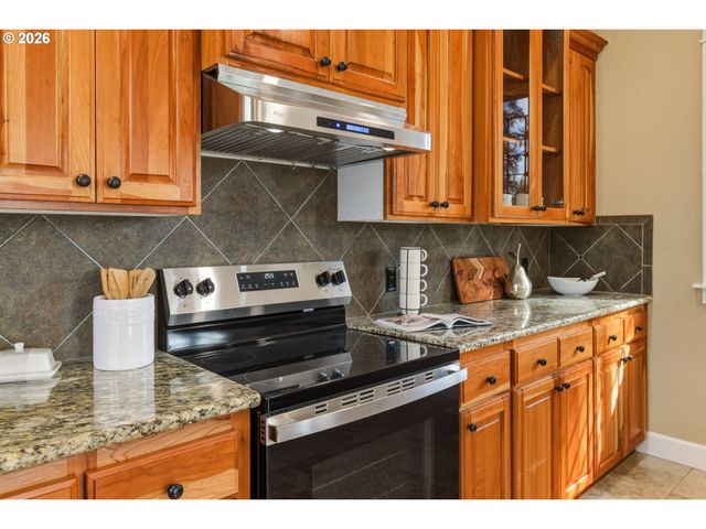 12989 Se MOUNTAIN GATE Rd, Happy Valley, OR 97086