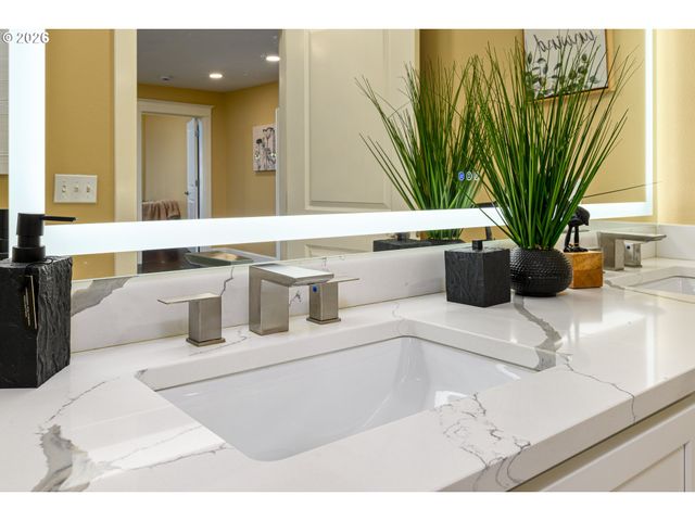 12989 Se MOUNTAIN GATE Rd, Happy Valley, OR 97086