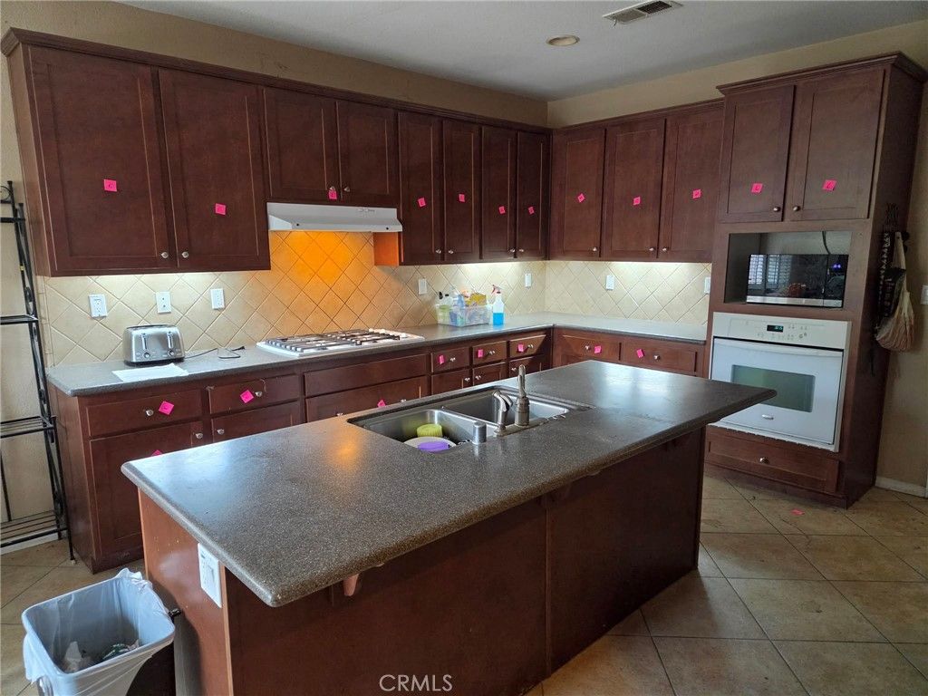 Image 2 of property listing at 5530 Papagallo, Oceanside, CA 92057