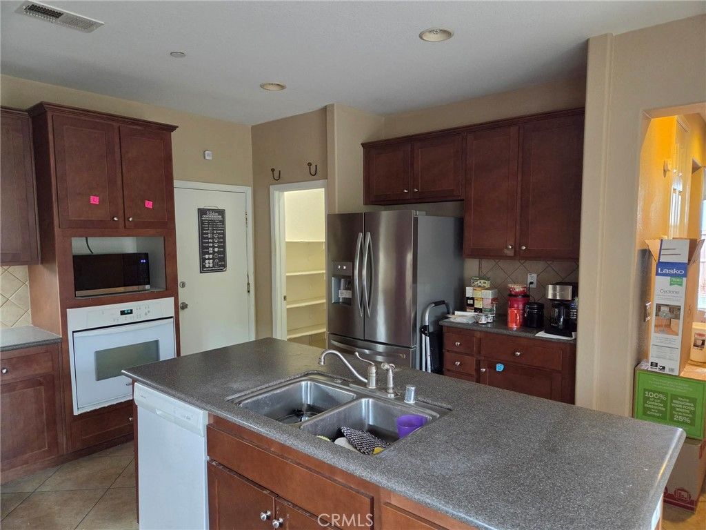 Image 3 of property listing at 5530 Papagallo, Oceanside, CA 92057