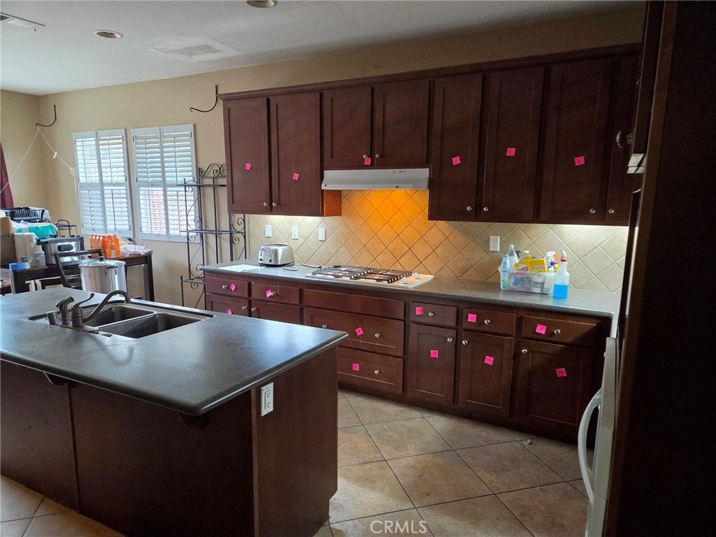 Image 4 of property listing at 5530 Papagallo, Oceanside, CA 92057