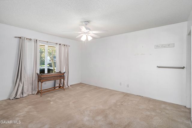 19427 Oak Crossing Road, Santa Clarita, CA 91321