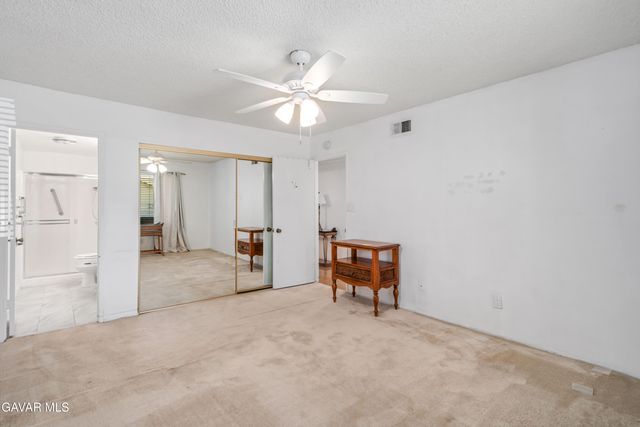 19427 Oak Crossing Road, Santa Clarita, CA 91321