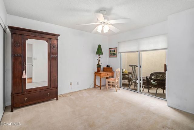 19427 Oak Crossing Road, Santa Clarita, CA 91321