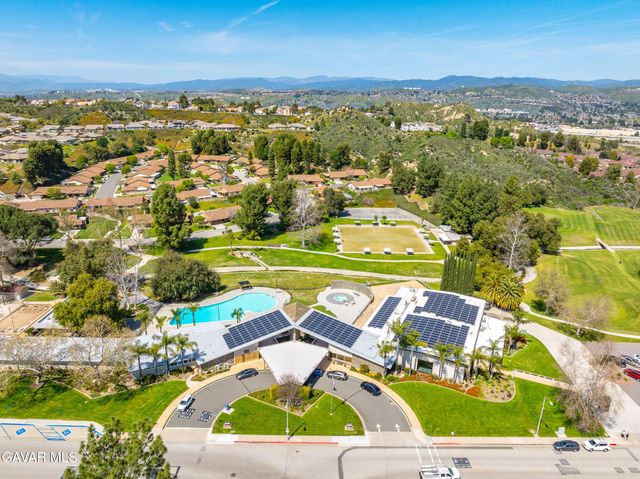 19427 Oak Crossing Road, Santa Clarita, CA 91321