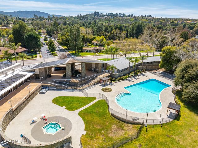 19427 Oak Crossing Road, Santa Clarita, CA 91321