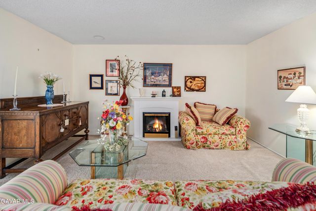 19427 Oak Crossing Road, Santa Clarita, CA 91321