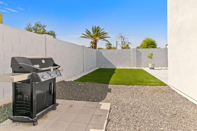 2750 E Yale Street, Phoenix, AZ 85008