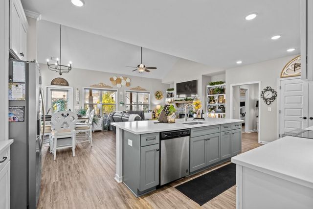 94 Hawks Trail, Waleska, GA 30183