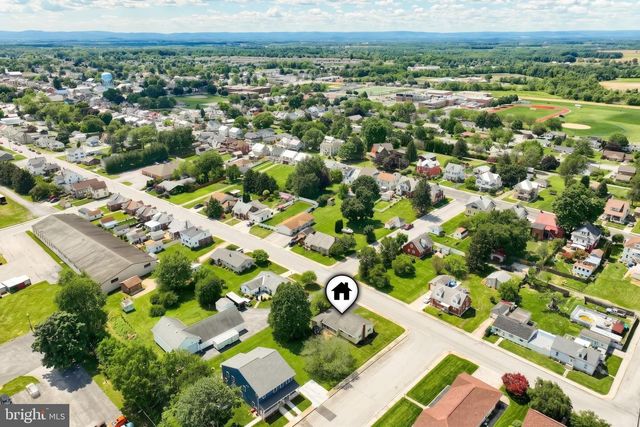 405 LUMBER ST, Littlestown, PA 17340