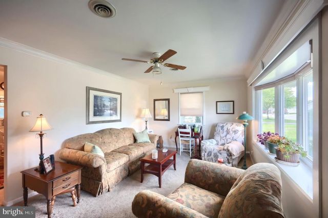 405 LUMBER ST, Littlestown, PA 17340